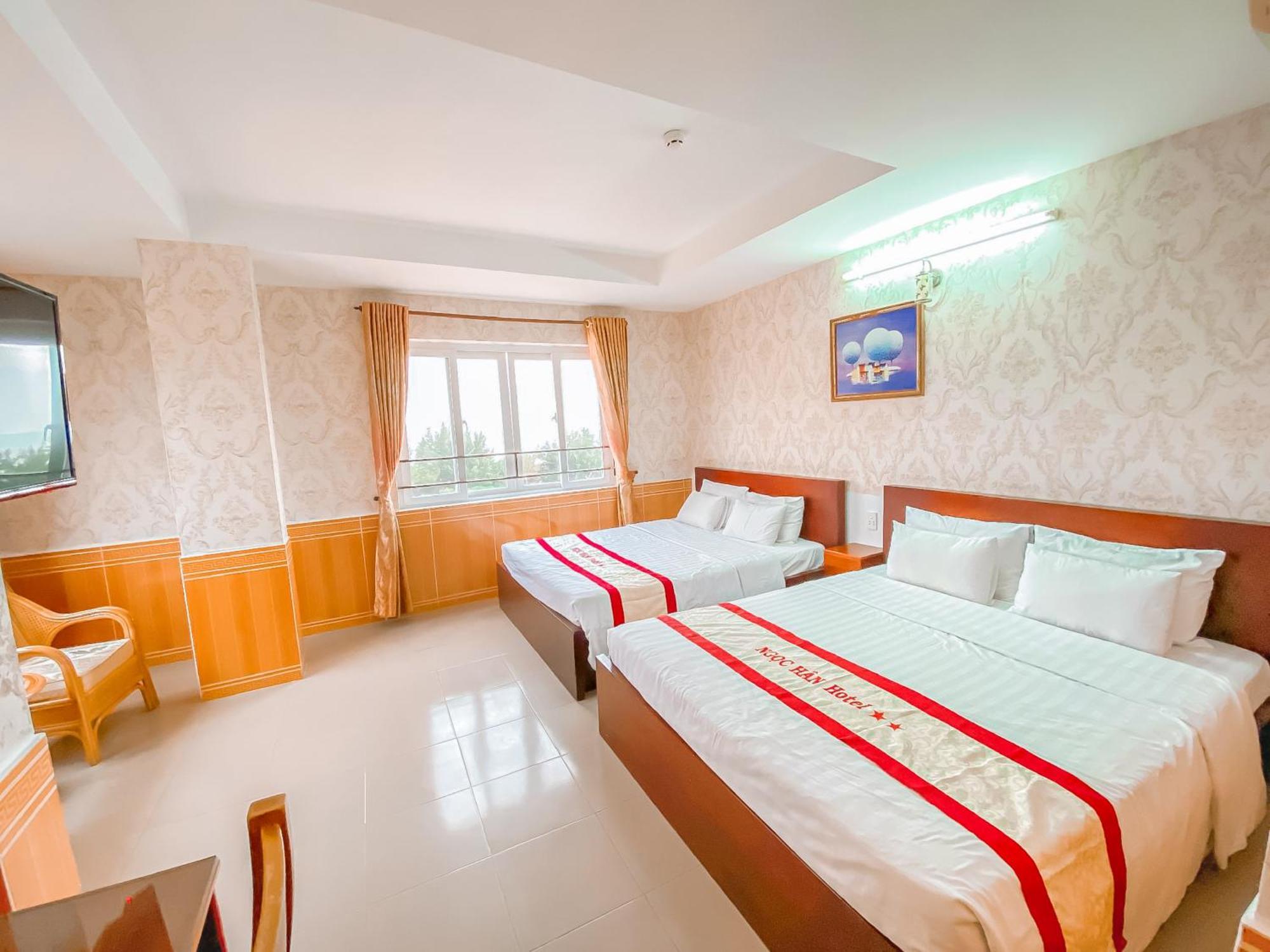 Ngoc Han Hotel By The Moment Vung Tau Exterior photo
